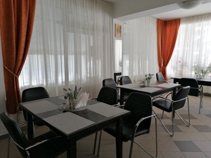 Vand imobil 17 camere zona Busteni