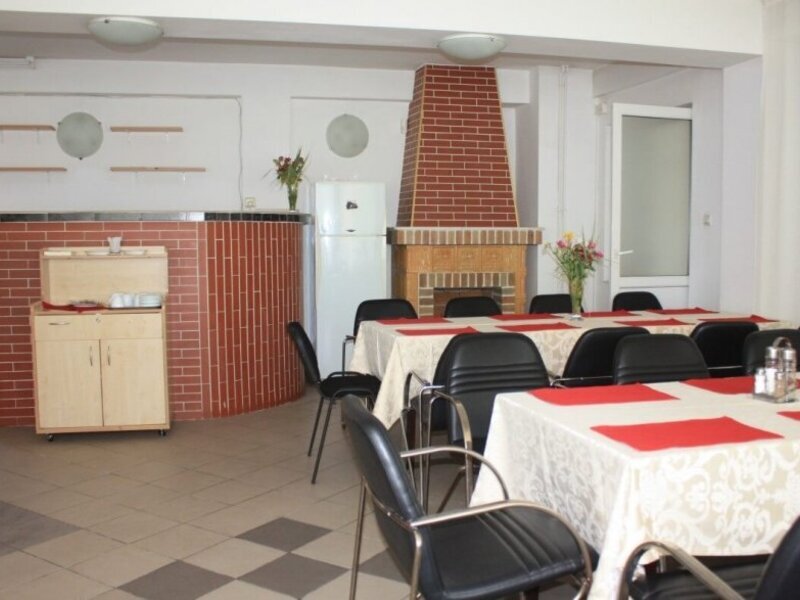 Vand imobil 17 camere zona Busteni